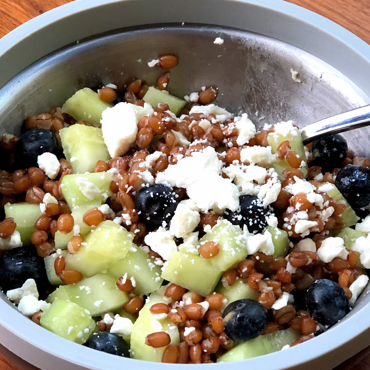 Blueberry and Farro Salad Bonbowl
